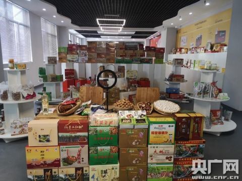 云南省國內(nèi)率先實現(xiàn)貧困縣鄉(xiāng)鎮(zhèn)電子商務服務站點全覆蓋